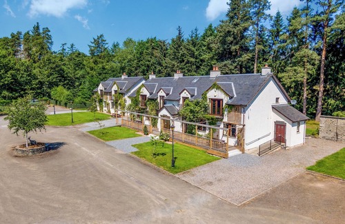 Pitlochry Cottage | Family Lodge No. 2 The Place Downstairs - UK45691