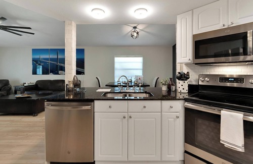 Tampa House | Family&Pet Friendly 3BR/2BA Near MacDill AFB & Gadsden Park