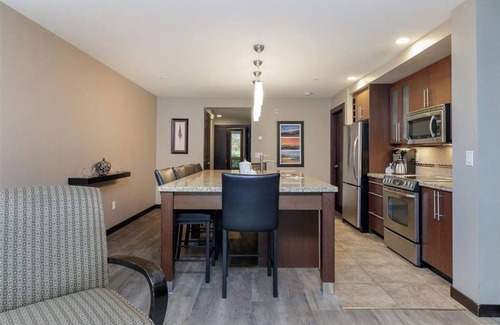 Regional District of Nanaimo Condo | Family Resort Condo Next to Hot Tub! *Stay 3+ Nights for Discounted Rates*