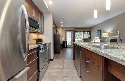 Regional District of Nanaimo Condo | Family Resort Condo Next to Hot Tub! *Stay 3+ Nights for Discounted Rates*