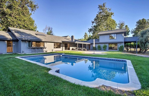 Valley Center Cottage | Family Retreat - Private Tennis Court & Game Room