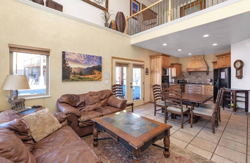 Eden Condo | Family-size 5-bedroom condo in Eden, Utah minutes from 2 world-class ski resorts