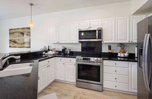 Ko Olina House | Family sized condo minutes walk from beach and golf course in Ko Olina Kai.