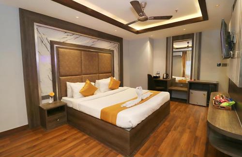 Khattalwada Hotel | Family stay Prem Dlx Hotel -3'Minutes WalkFrom NDLS Railway Station