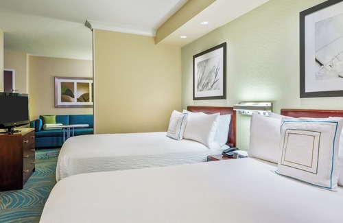 Biggar House | Family Stay w/Access to I-75 | Two Units | Free Parking and Free Breakfast