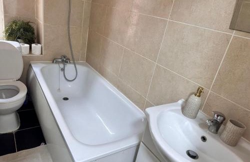 City of Westminster Apartment | Family Studio Apartment In Central London