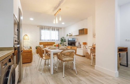 Seville Apartment | Family suit Luxe Nervión charms of Seville