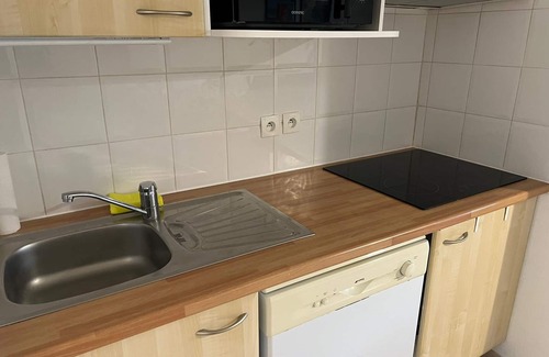 Ondres Apartment | Family T3 Apartment in Ondres with Pool and Parking