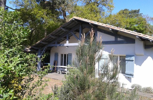 Pyla-sur-Mer House | Family villa with a large garden.