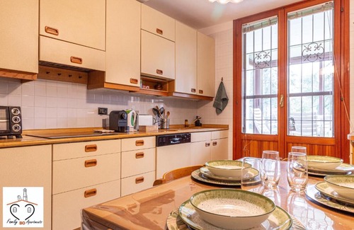 Borgonuovo Apartment | FamilyBO Apartments Villa Jacqueline