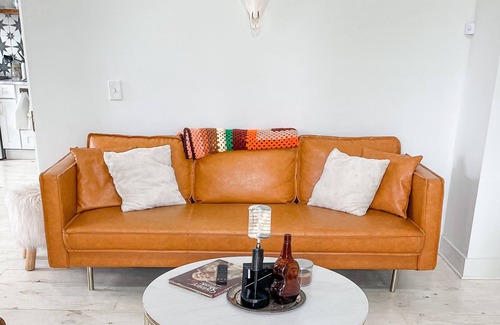 Cleveland Park House | FAMOUS COUNTRY MUSIC VIDEO HOUSE-5 MIN TO BROADWAY