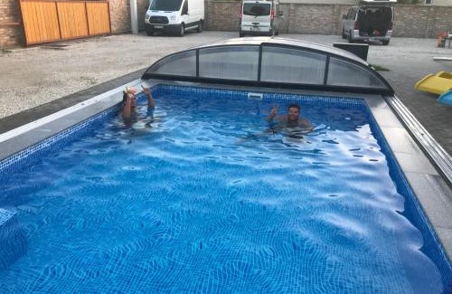 Balatonfenyves Apartment | Famvarga Apartmanház