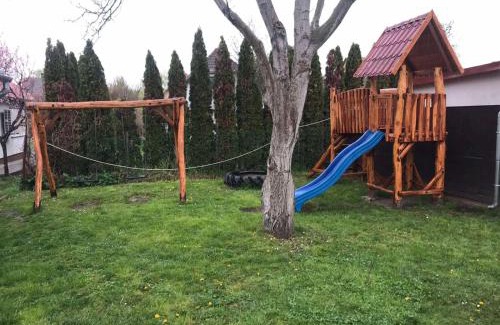 Balatonfenyves Apartment | Famvarga Apartmanház