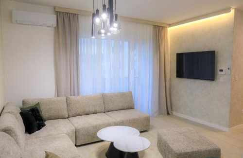 Banja Luka Apartment | Fancy new 2bdrm ap free garage