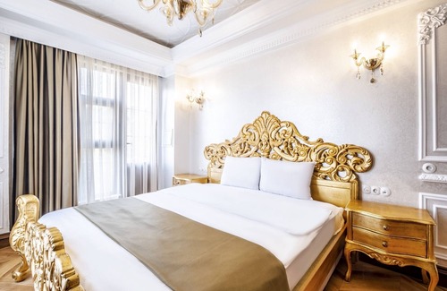 Beylerbeyi House | Fancy Studio w Garden and Balcony in Beylerbeyi