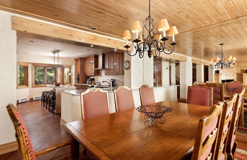 Snowmass Village House | Fanny Hill Mountain Townhome Near Village Mall by The Woodrun V Townhouses by RedAwning