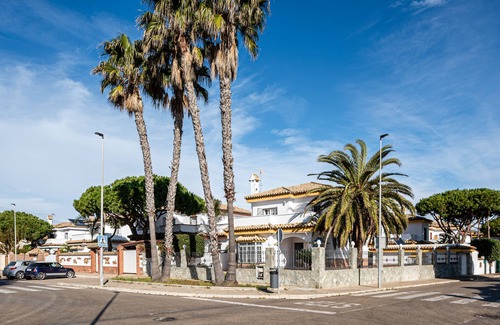 Poblado de Sancti Petri Villa | Fantástica Villa Junto a Punto Mágico de Chiclana Donde Relajarse en Familia