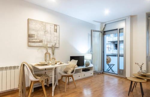Terrassa Apartment | Fantástico loft cerca centro by Lofties