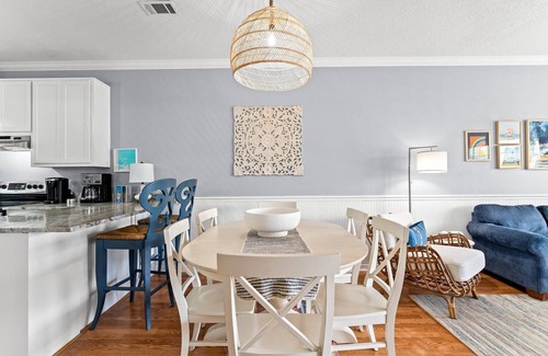 Santa Rosa Beach House | FANTASTIC 2/2.5 TOWNHOME ON 30A! SLEEPS 7! WALKING DISTANCE TO GULF PLACE!