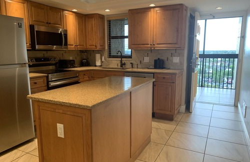 Marco Island Apartment | Fantastic 2 Bedrooms Apartment on Marco Island Beach
