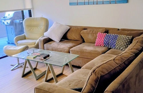 The Morrison Condo | Fantastic 2-bedroom with AC in Palm Springs. Walk everywhere, Casino next door.