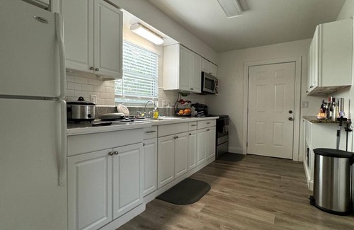 Sun Bay South Apartment | Fantastic apartment with AC in sunny Tampa