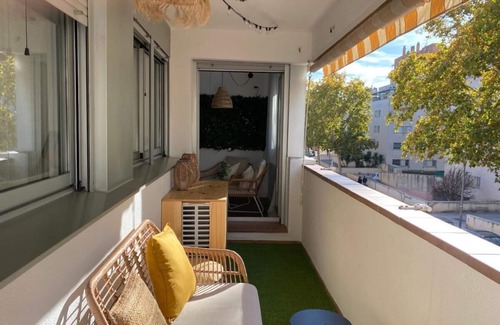 Terrassa Apartment | FANTASTIC APT. TERRASSA (Barcelona) + POOL, 25 minutes from Barcelona, 6 pers.