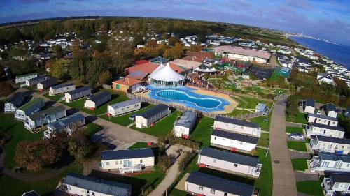 Hopton on Sea Other | Fantastic Caravan With Decking At Haven Hopton Holiday Park Ref 80069G