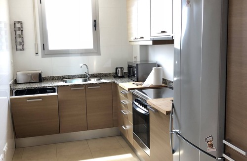 Sant Feliu de Guixols Apartment | FANTASTIC APARTMENT, 5MINS FROM THE BEACH WITH SWIMMING POOL, PARKING & INTERNET