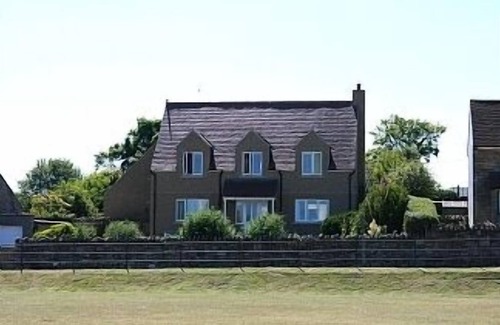 Bamburgh House | Fantastic Family House With Unrivalled Views Of Bamburgh Castle And Holy Island
