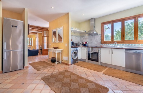 Campos Villa | Fantastic Finca with Pool, Terrace with Lounge Area, Air Conditioning and Wi-Fi