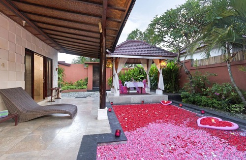 By Pass Ngurah Rai Kuta Villa | Fantastic honeymoon villa in Kuta