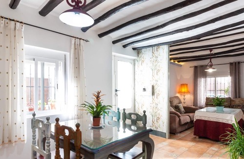 Niguelas Cottage | Fantastic house in Nigüelas with terrace and views