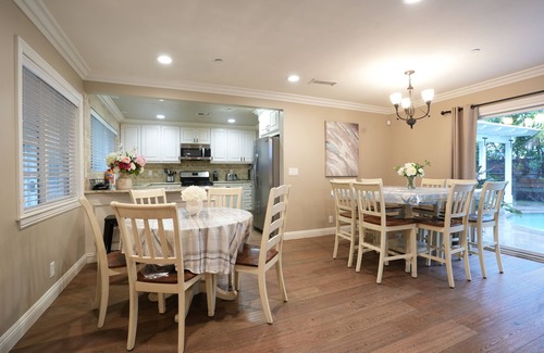 Anaheim Resort House | Fantastic Pool/Jac Home: 4 EnSuites, Walk 2 Disney