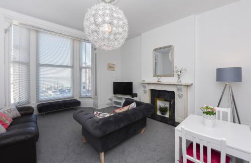 Broadstairs Apartment | Fantastic Sea View, 1 bed sleeps 2