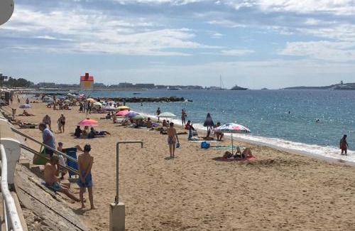 La Croix des Gardes Apartment | Fantastic sea view for this 2 bedroom up to 6 people 327