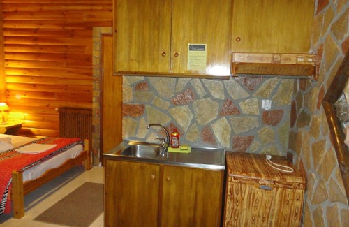 Ano Zakhlorou Apartment | Faraggi Guesthouse