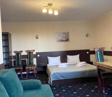 Kosuv Stary Hotel | Faraon Hotel