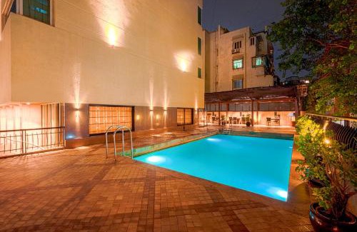 Wellington Pier Hotel | Fariyas Hotel Mumbai , Colaba
