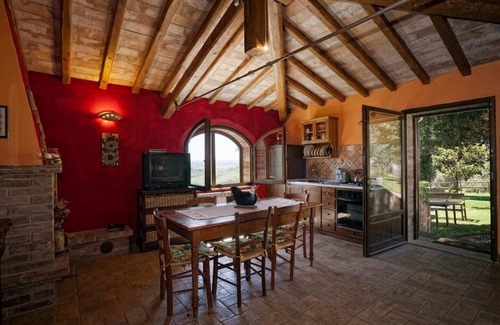 Bollano Apartment | Farm apartment, infinity pool - under 30 minutes to Siena,