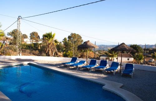 Rio Velez House | Farm house (cortijo) con piscina, vistas al mar y montaña