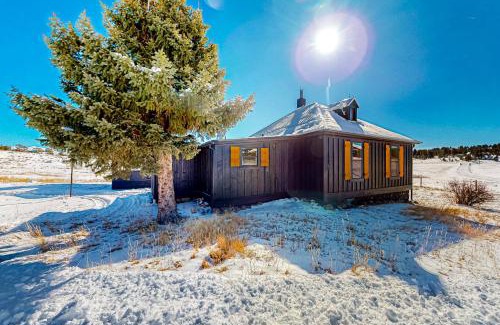 Colorado Springs House | Farm House - Lorrayne Ranch
