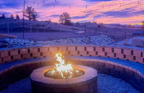 Colorado Springs House | Farm House - Lorrayne Ranch
