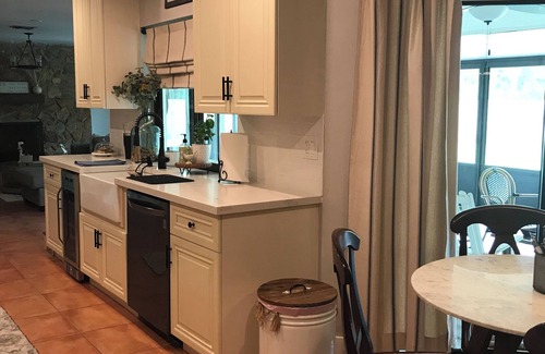 Wellington House | Farm House style 4 bedroom -2 bath home with spacious yard in Wellington.