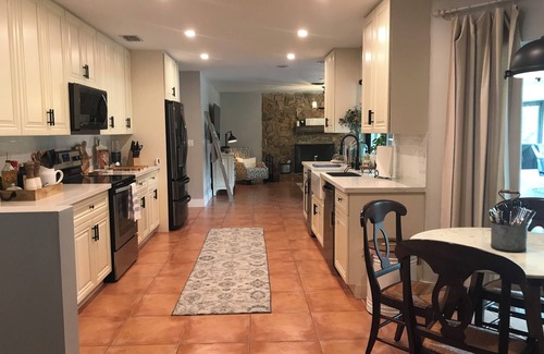 Wellington House | Farm House style 4 bedroom -2 bath home with spacious yard in Wellington.