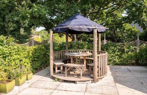 Saxmundham House | Farm View Cabin, Kelsale