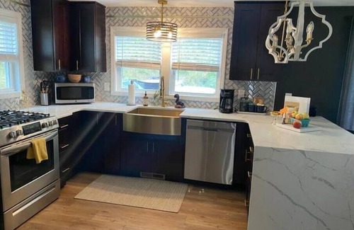 Nellysford House | Farmette On River by Wintergreen, Blue Ridge Pkwy, Wine Trail HotTub & Firepit!