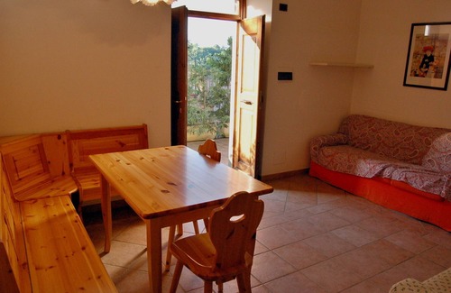 Pergine Valdarno Other | Farmhouse Between Florence and Arezzo, Colline Apartment, Garden, swimming pool, lake