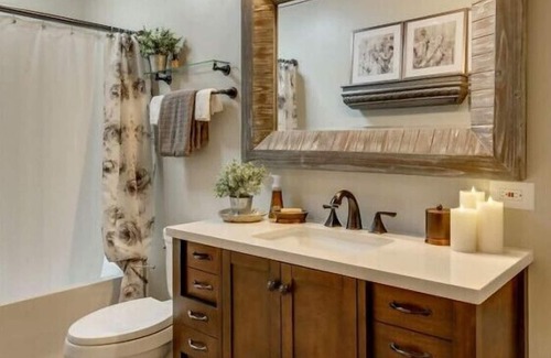 Loomis House | “Farmhouse Bungalow” Tranquil Countryside Getaway