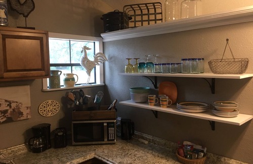 Lufkin Cottage | Farmhouse Cottage in the Country